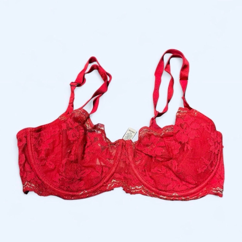 Red Lace Victoria Secret Bra - Women's Intimates